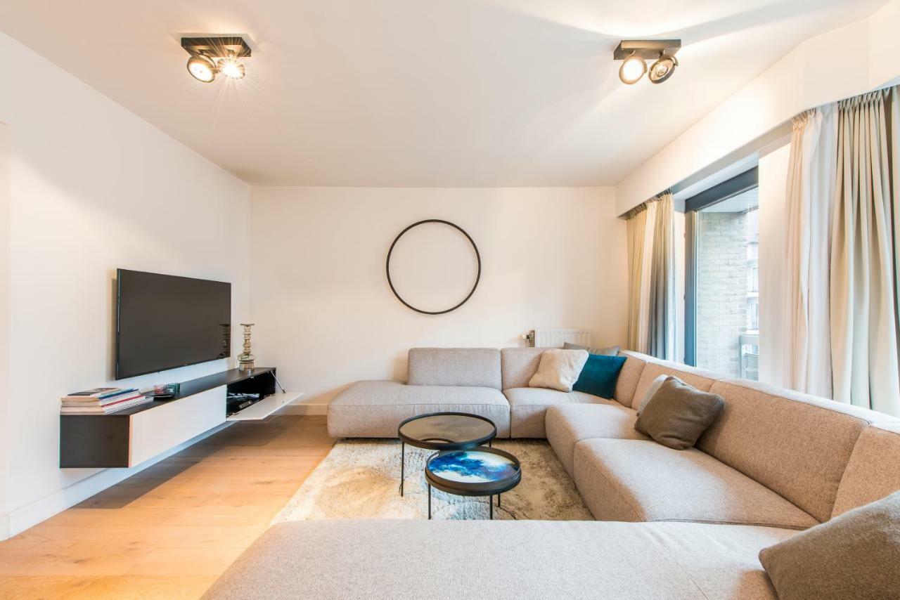 Ruim En Modern Appartement Te Knokke Nabij De Dijk Bagian luar foto